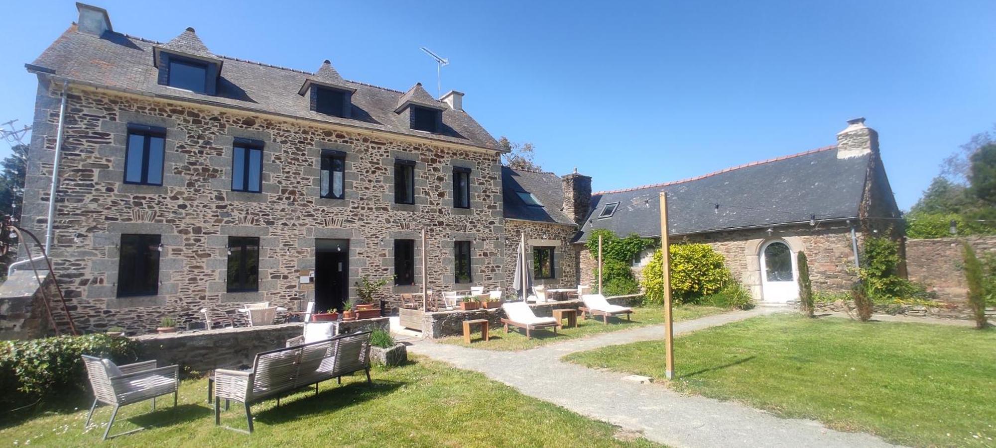 Ty Madelez, Chambres De Charme, Gites Et Spa La Roche-Derrien Экстерьер фото